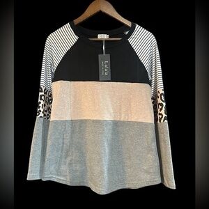Lalala Long Sleeved Boutique Style Shirt - Womens Size Small - Animal Print